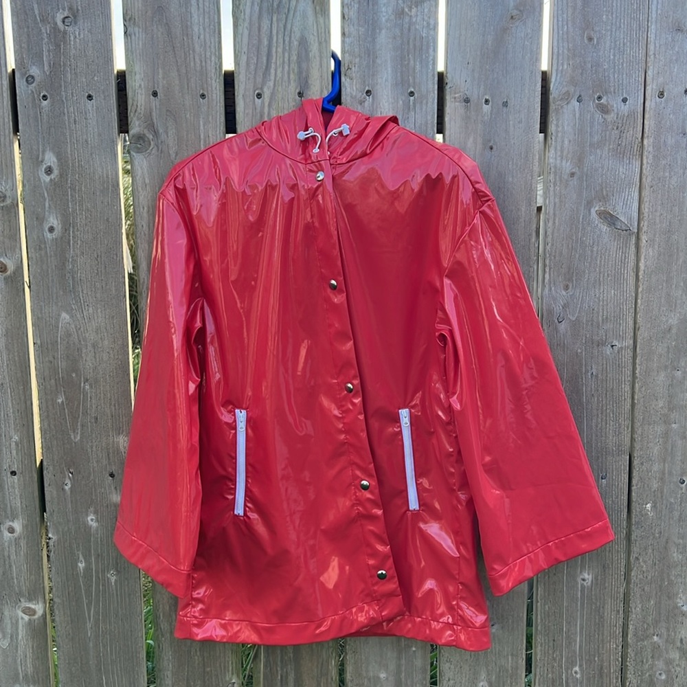 Women’s Red GAP XS Hooded Rain Jacket NWT